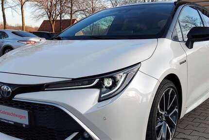 Toyota Corolla 25.450 km 19.890 &euro; Lichtenau 33165