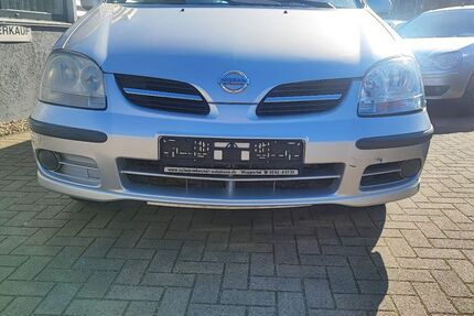 Nissan Almera Tino 180.000 km 950 € Schlangen 33189