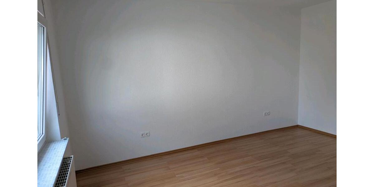 Etagenwohnung Delbrück - 7 Zimmer, 106 m&sup2;, 980&euro; | Angebot:27629220