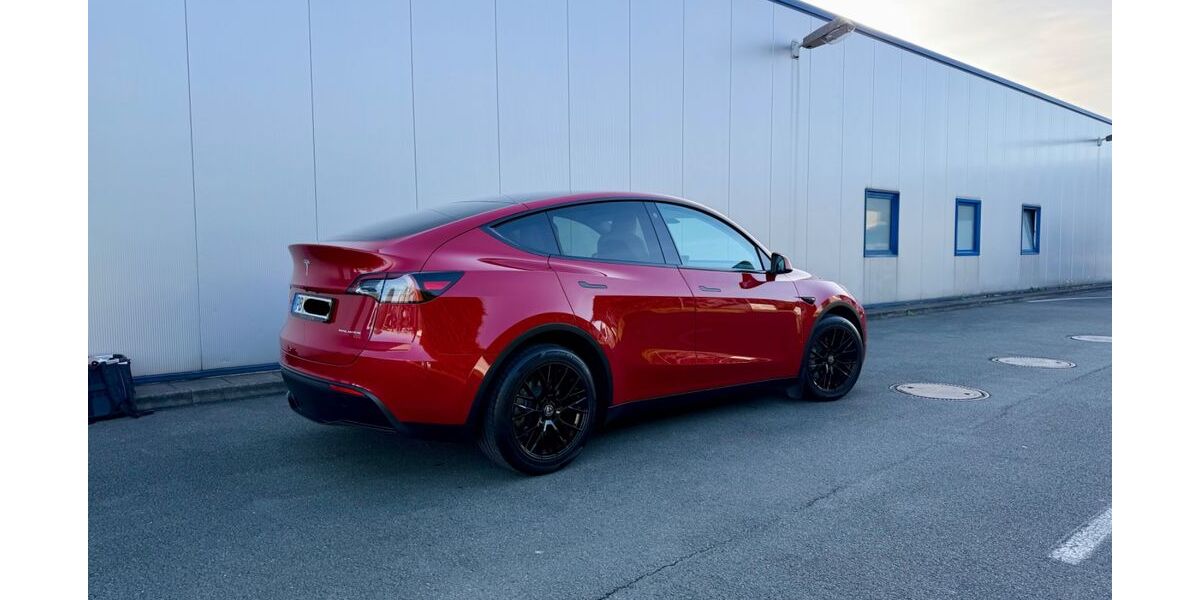 Tesla Model Y 73.369 km 32.500 &euro; Paderborn 33104