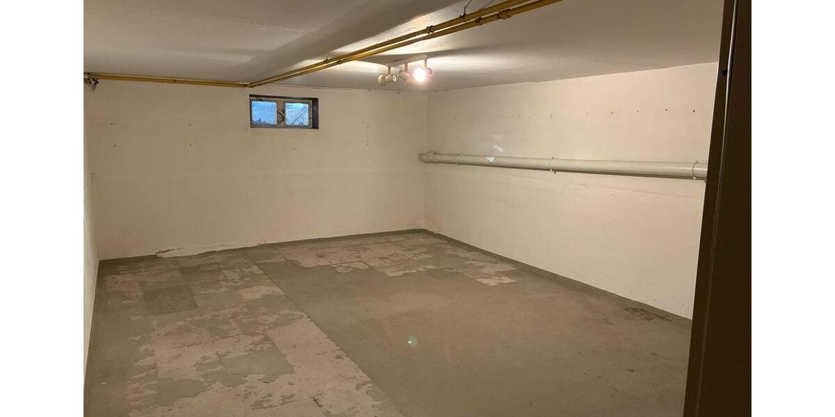 30qm Kellerraum Lagerraum Hobbyraum im Hövelhofer Zentrum zimmer