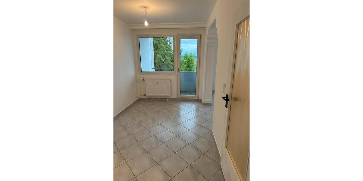 Etagenwohnung Detmold Hakedahl - 4 Zimmer, 83 m&sup2;, 600&euro; | Angebot:26631242