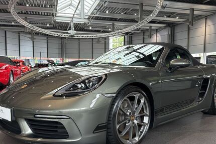 Porsche Boxster 9.890 km 77.890 &euro; Paderborn 33100