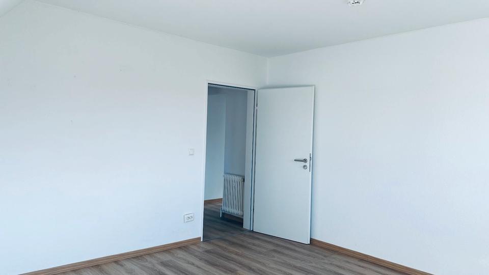 Dachgeschoßwohnung Paderborn Univiertel - 3 Zimmer, 86 m&sup2;, 650&euro; | Angebot:25433189