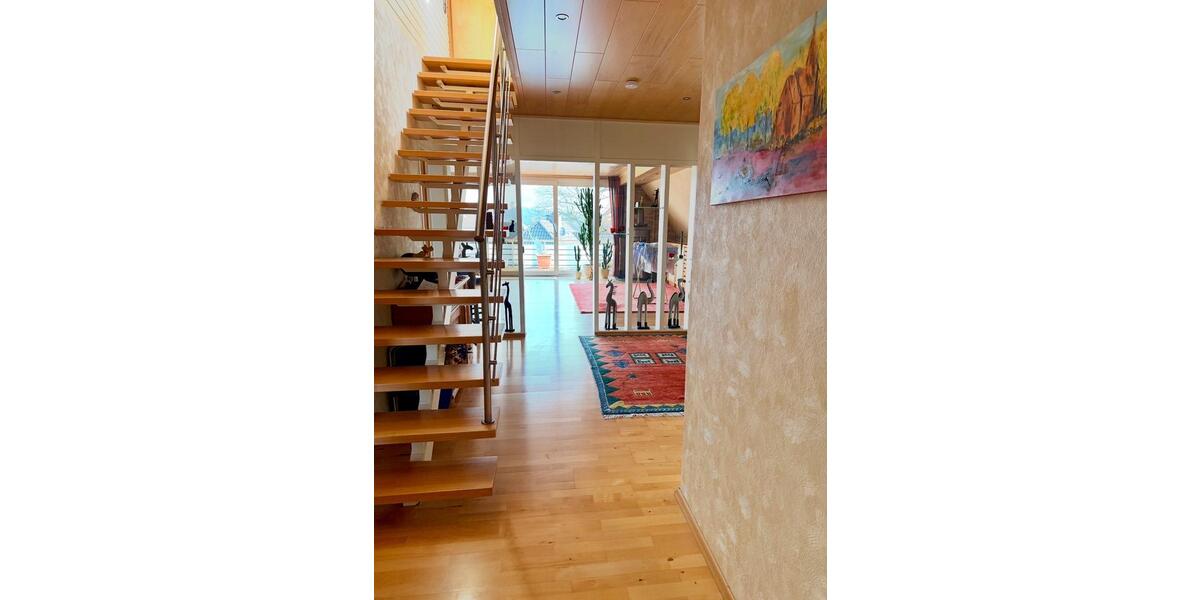 Dachgeschoßwohnung Horn-Bad Meinberg Bad Meinberg - 4 Zimmer, 124 m&sup2;, 900&euro; | Angebot:26670863