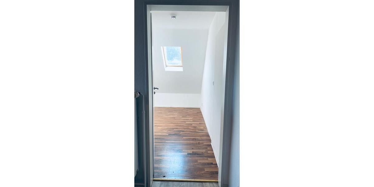 Dachgeschoßwohnung Paderborn Univiertel - 3 Zimmer, 86 m&sup2;, 650&euro; | Angebot:25433189