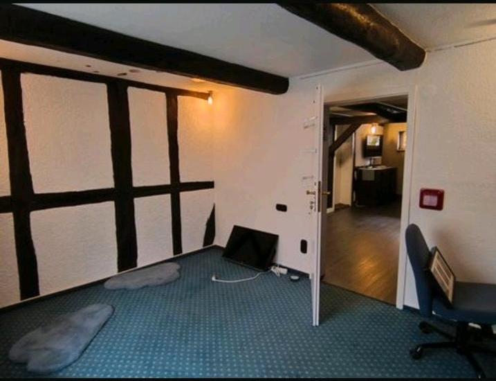 Mehrfamilienhaus, Wohnhaus Bad Driburg - 4 Zimmer, 190 m&sup2;, 149.000&euro; | Angebot:27270705