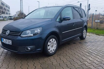 VW Touran 210.000 km 6.900 € Paderborn 33106