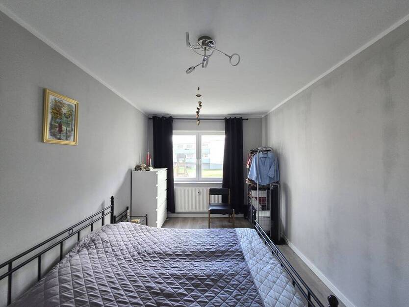 Charmante 3-Zimmer-Wohnung mit Loggia & Garage in Schloß Neuhaus