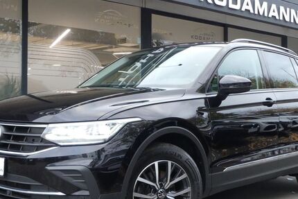 VW Tiguan 135.022 km 23.770 € Rheda-Wiedenbrück 33378