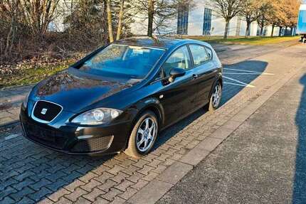 Seat Leon 155.220 km 3.700 &euro; Büren 33142