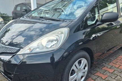 Honda Jazz 94.000 km 5.900 € Detmold 32756