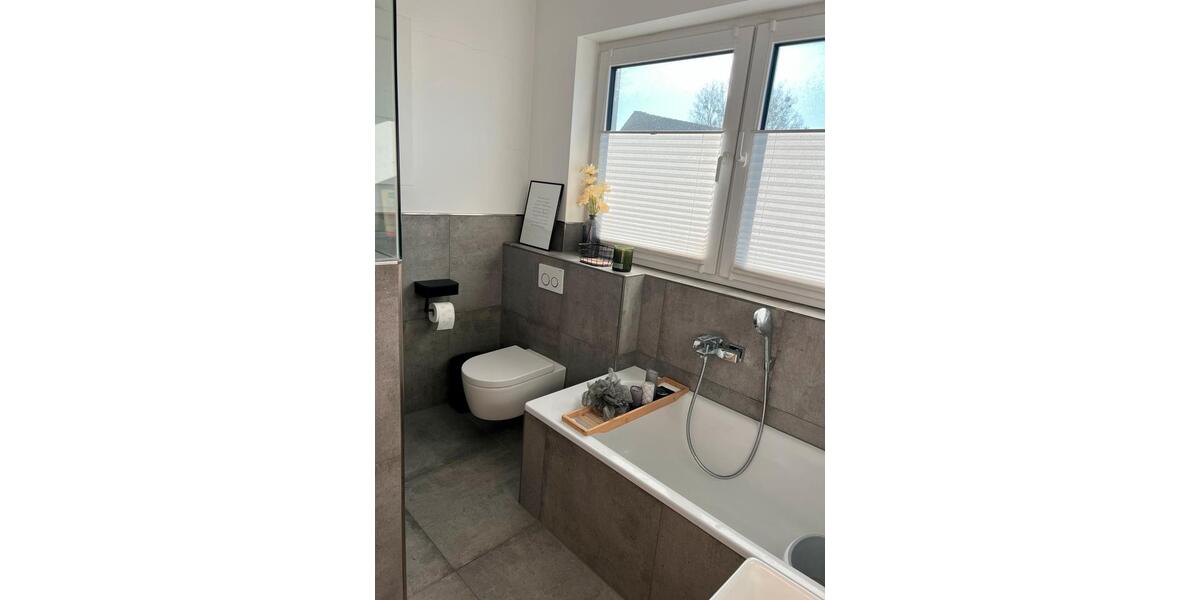 Dachgeschoßwohnung Detmold Hiddesen - 3 Zimmer, 85 m&sup2;, 320.000&euro; | Angebot:27077723