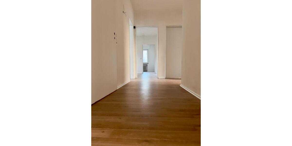 Etagenwohnung Brakel - 3.5 Zimmer, 90 m&sup2;, 550&euro; | Angebot:27594703
