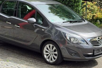 Opel Meriva 137.000 km 3.799 &euro; Paderborn 33100