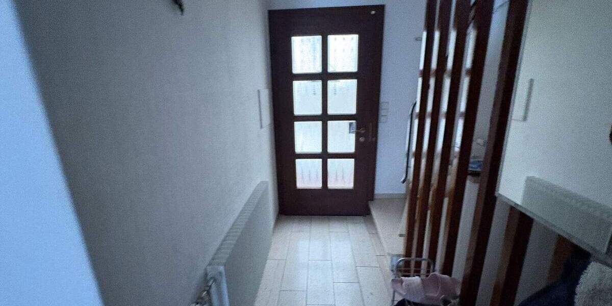 Einfamilienhaus Brakel - 4 Zimmer, 100 m&sup2;, 120.000&euro; | Angebot:26715532