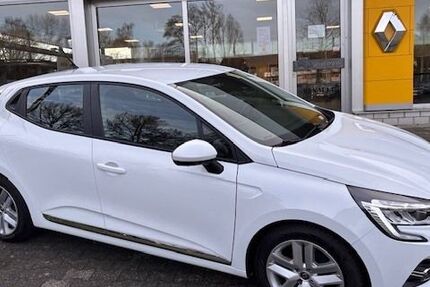 Renault Clio 82.342 km 10.490 &euro; Paderborn 33104