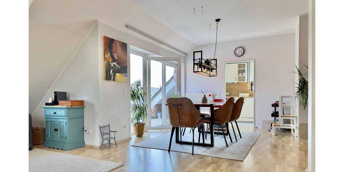 Etagenwohnung Augustdorf - 4 Zimmer, 127 m&sup2;, 1.080&euro; | Angebot:26887202