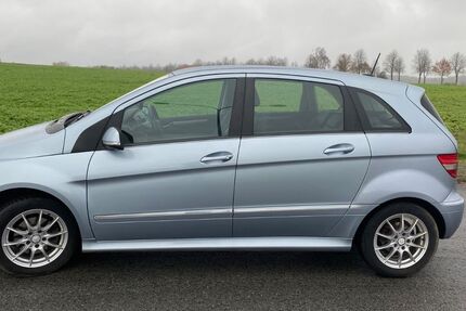 Mercedes-Benz B 200 192.000 km 3.950 &euro; Willebadessen 34439
