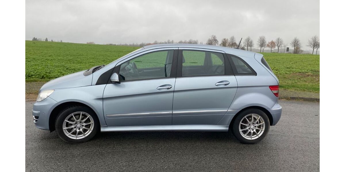 Mercedes-Benz B 200 192.000 km 3.950 &euro; Willebadessen 34439
