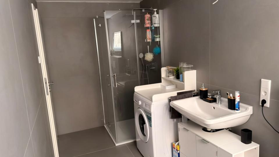 Etagenwohnung Paderborn Neuenbeken - 2 Zimmer, 60 m&sup2;, 700&euro; | Angebot:27579947