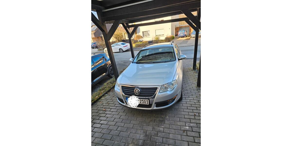 VW Passat 304.000 km 2.299 &euro; Paderborn 33100