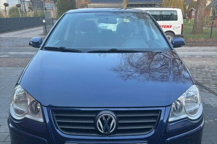 VW Polo 99.000 km 4.799 &euro; Schloss Holte 33758