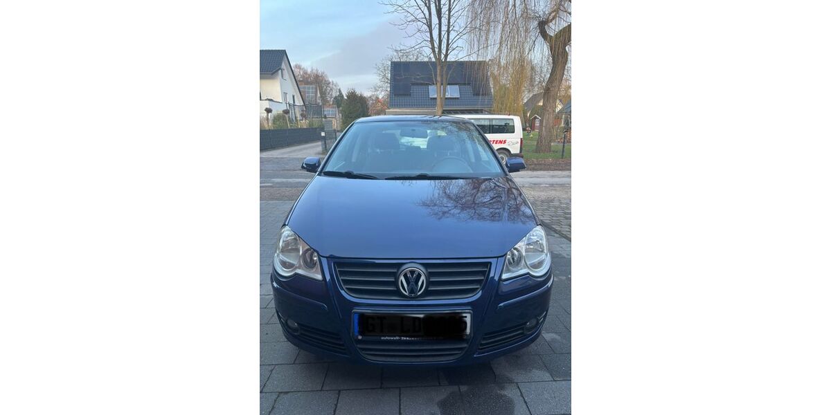 VW Polo 99.000 km 4.799 &euro; Schloss Holte 33758