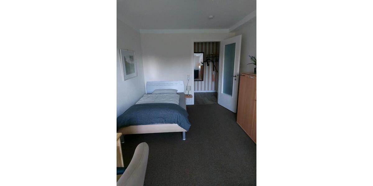 Etagenwohnung Detmold - 1 Zimmer, 16 m&sup2;, 580&euro; | Angebot:25721982