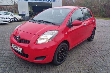 Toyota Yaris 112.500 km 4.499 € Salzkotten 33154