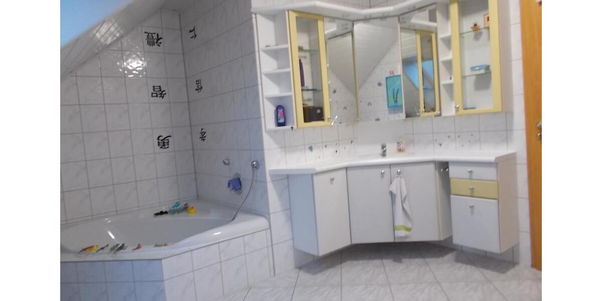 Einfamilienhaus Willebadessen - 5 Zimmer, 150 m&sup2;, 330.000&euro; | Angebot:26090077