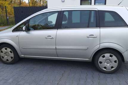 Opel Zafira 237.000 km 1.900 € Bielefeld 33659