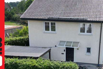 Zweifamilienhaus + Baugrundstück in Schloß Holte***4212 G