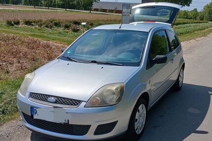 Ford Fiesta 120.280 km 2.699 &euro; Borchen 33178