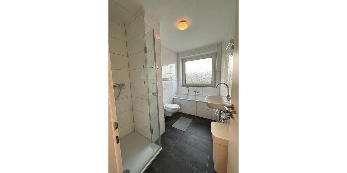Etagenwohnung Bielefeld Sennestadt - 3 Zimmer, 90 m&sup2;, 1.490&euro; | Angebot:26615593
