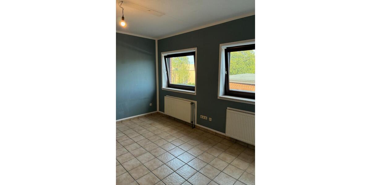 Dachgeschoßwohnung Hövelhof - 4 Zimmer, 101 m&sup2;, 800&euro; | Angebot:27549103