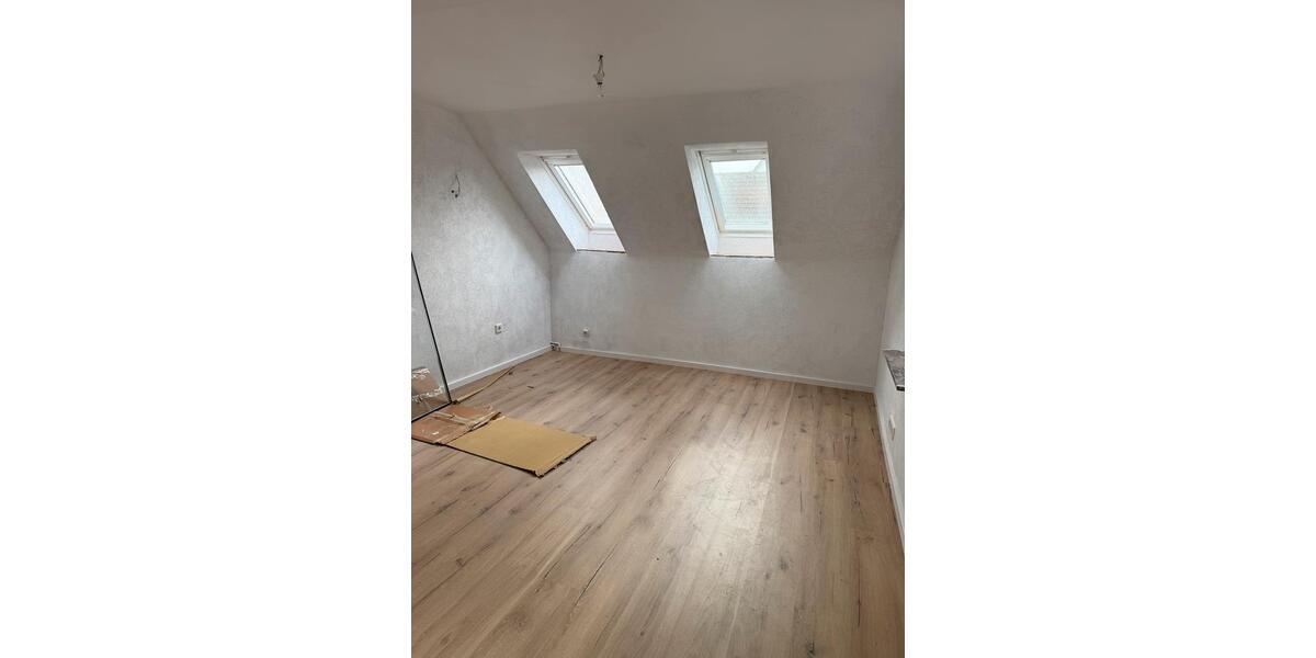 Etagenwohnung Detmold Hakedahl - 3.5 Zimmer, 110 m&sup2;, 950&euro; | Angebot:26615600
