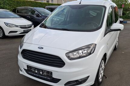 Ford Tourneo Courier 109.000 km 6.499 &euro; Paderborn 33100