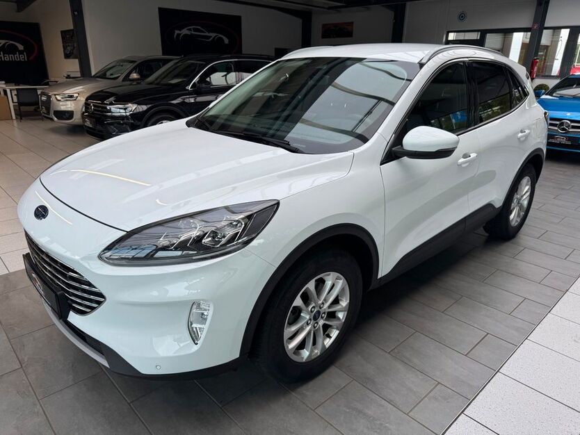 Ford Kuga 69.000 km 23.900 € Detmold 32758