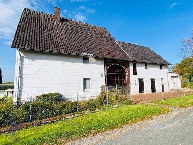 Bauernhaus mit Stall in herrlicher Wohnlage 6 zimmer