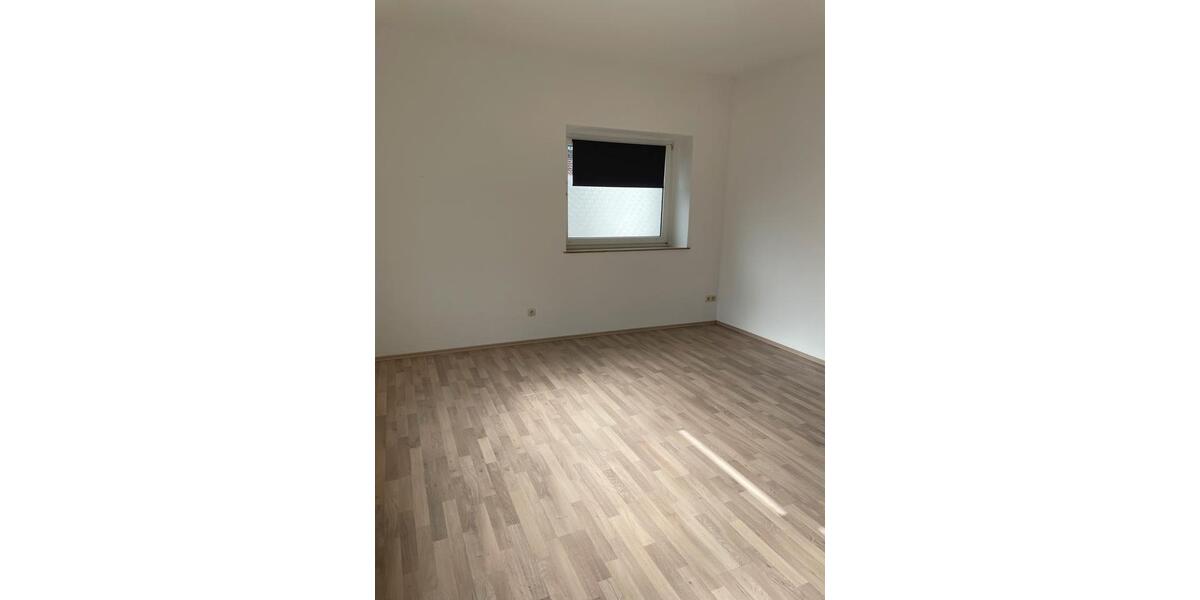 Erdgeschoßwohnung Paderborn Neuenbeken - 1 Zimmer, 38 m&sup2;, 590&euro; | Angebot:25395144