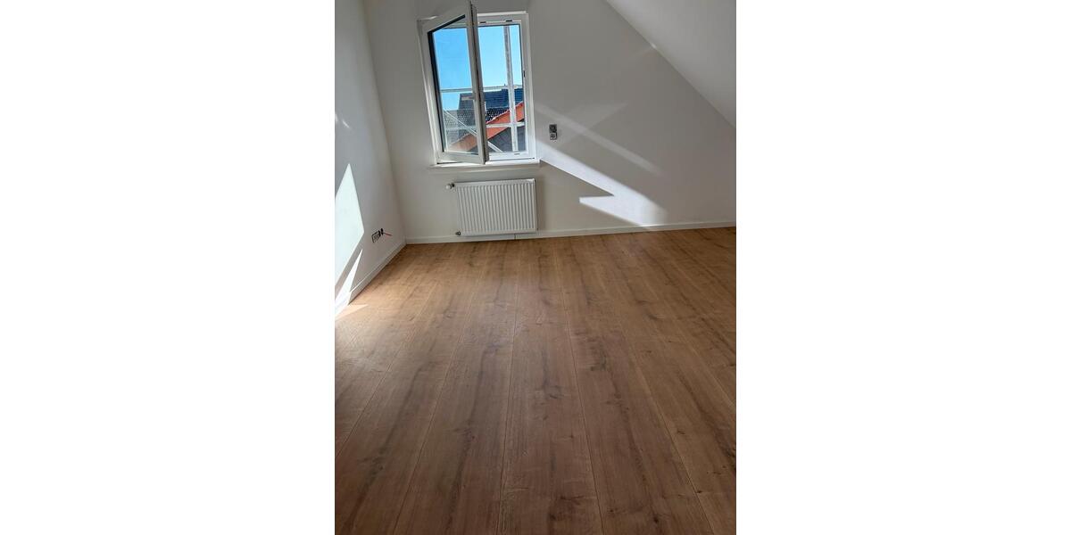 Dachgeschoßwohnung Bad Lippspringe - 3 Zimmer, 65 m&sup2;, 670&euro; | Angebot:26345307