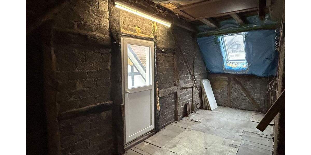 Einfamilienhaus Marsberg Niedermarsberg - 5 Zimmer, 140 m&sup2;, 150.000&euro; | Angebot:26724851