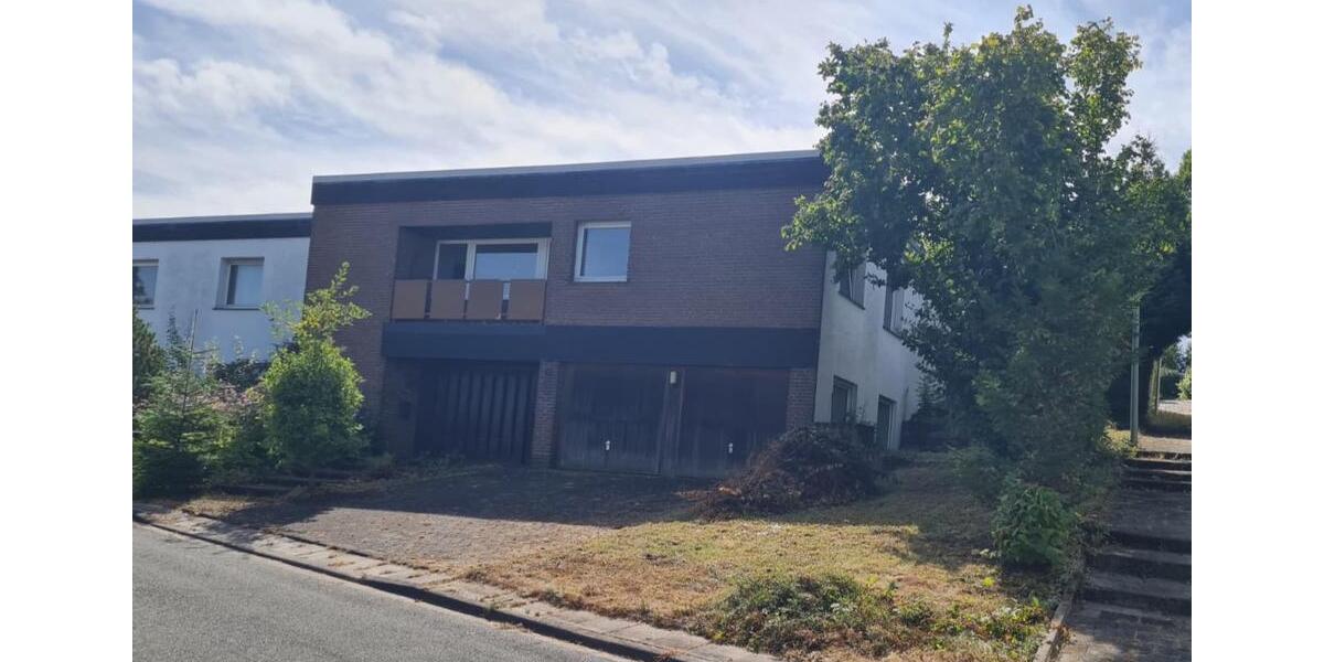 Einfamilienhaus Paderborn Neuenbeken - 7 Zimmer, 197 m&sup2;, 490.000&euro; | Angebot:27622030