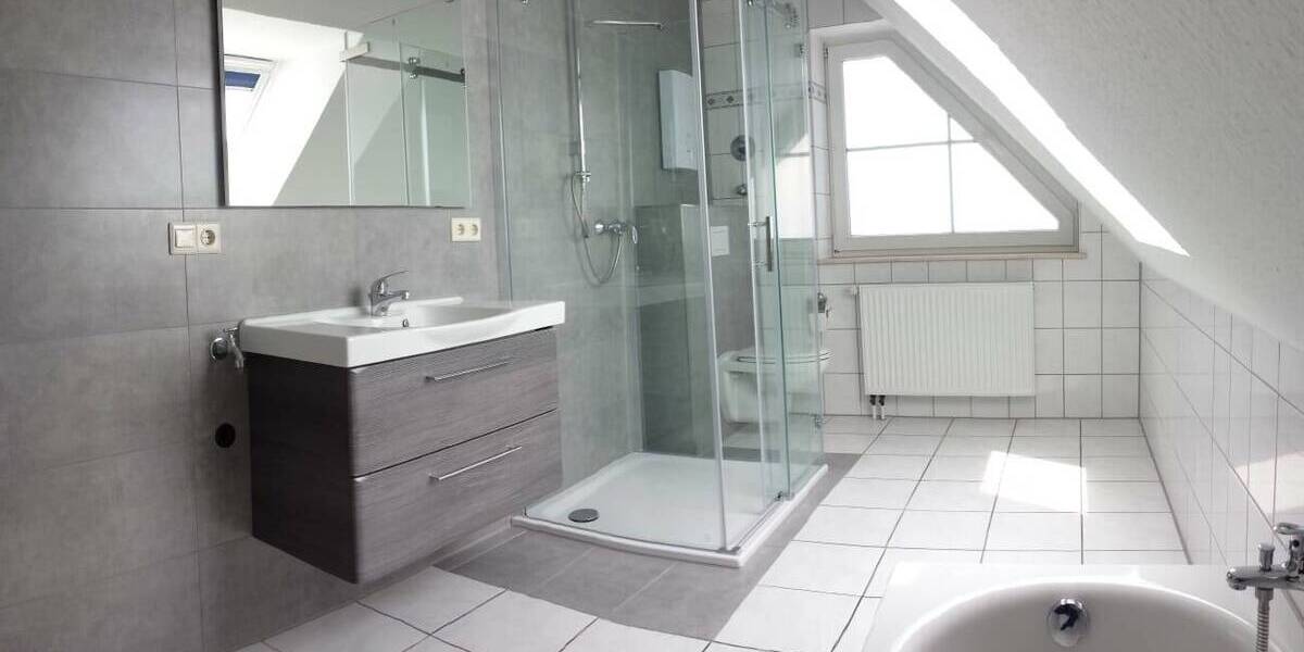 Etagenwohnung Paderborn Kernstadt - 3 Zimmer, 85 m&sup2;, 225.000&euro; | Angebot:26218023