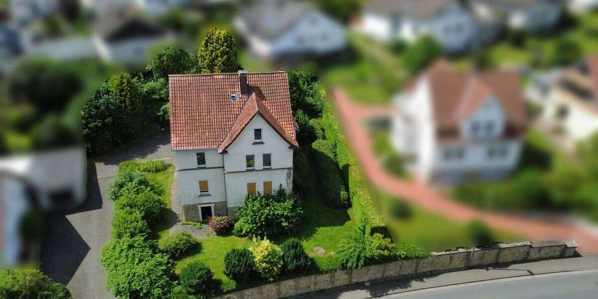 Einfamilienhaus Detmold Hiddesen - 10 Zimmer, 260 m&sup2;, 350.000&euro; | Angebot:27164906