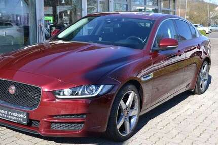 Jaguar XE 145.096 km 12.980 &euro; Bad Driburg 33014