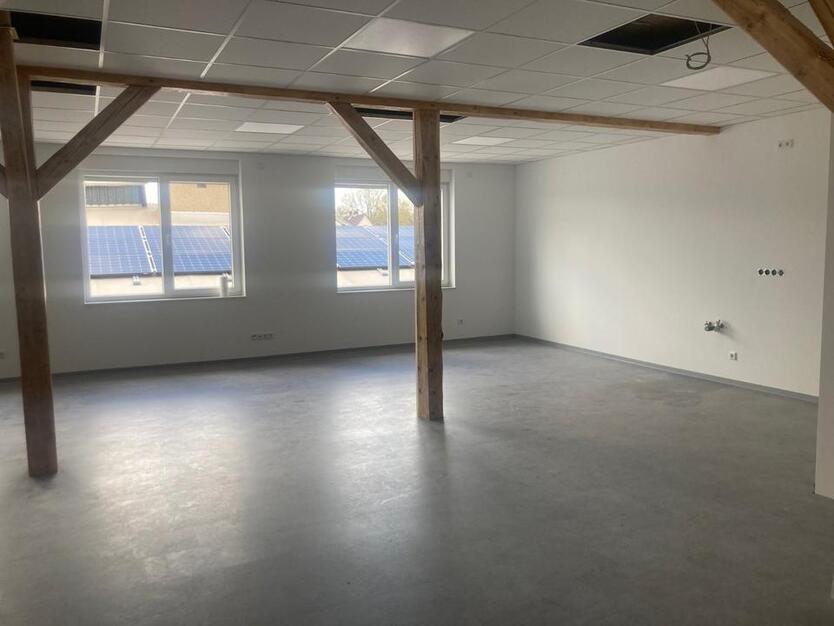 Büro, Laden, Praxis, Labor, Studio in 32758 Detmold zimmer