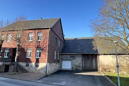Haus Marsberg - 9 Zimmer, 267 m&sup2;, 175.000&euro; | Angebot:25803981