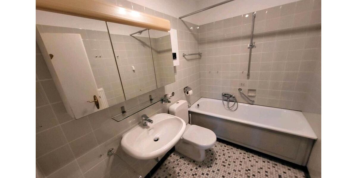 Etagenwohnung Paderborn Neuenbeken - 2 Zimmer, 65 m&sup2;, 145.000&euro; | Angebot:26765890
